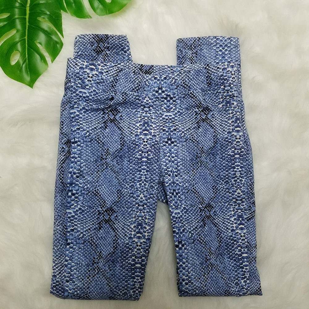 JULIETTE CAPRI PANT